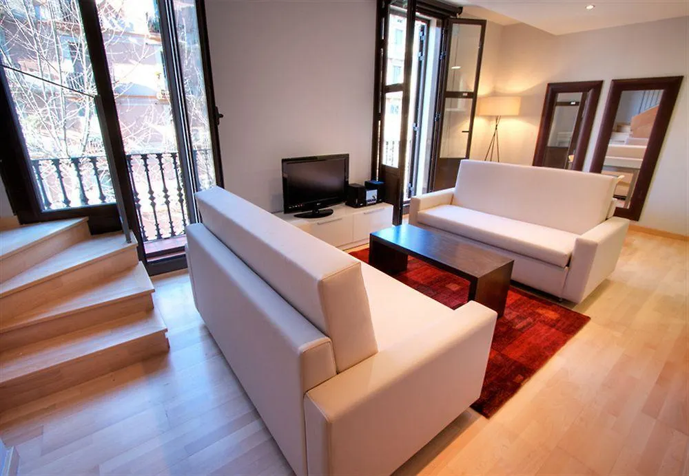Tamarit Apartments Barselona 0*,